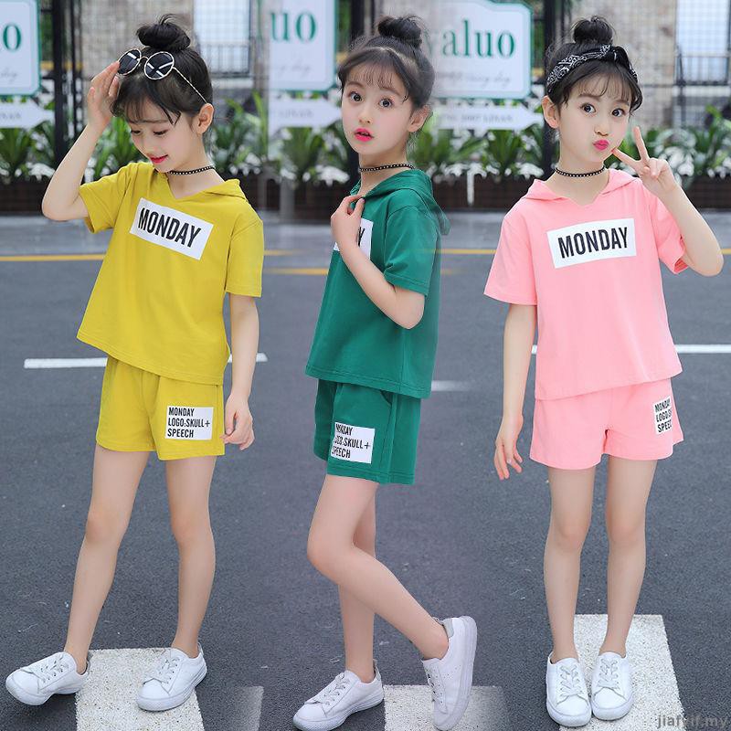 Set đồ thể thao gồm quần short + áo thun thời trang dành cho trẻ em