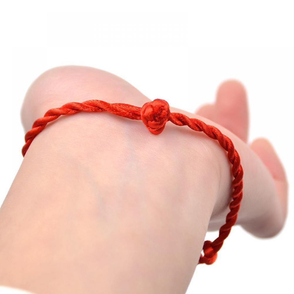 Cặp vòng đeo tay thiết kế tết sợi chỉ đỏ