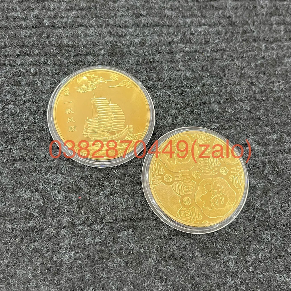 Đồng Tiền Xu Thuận Buồm Xuôi Gió Mạ Vàng Phong Thủy May Mắn - Kèm Móc Khóa Và Túi Gấm Phúc Lộc