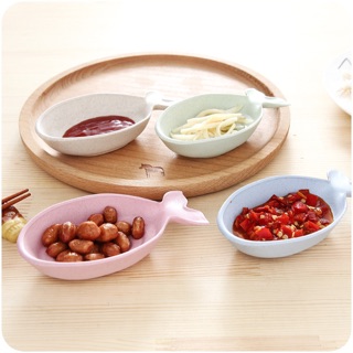 CHÉN ĐỰNG NƯỚC CHẤM HÌNH CON CÁ