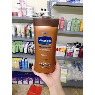 Sữa dưỡng thể Vaseline Total Moisture Cocoa Radiant 725ml