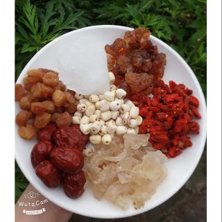 1 sét chè dưỡng nhan 2-3 người ăn