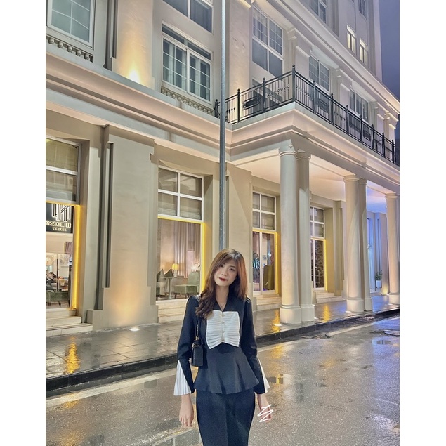 Áo Veos tay xoè xếp ly Vera Peplum Top - size S