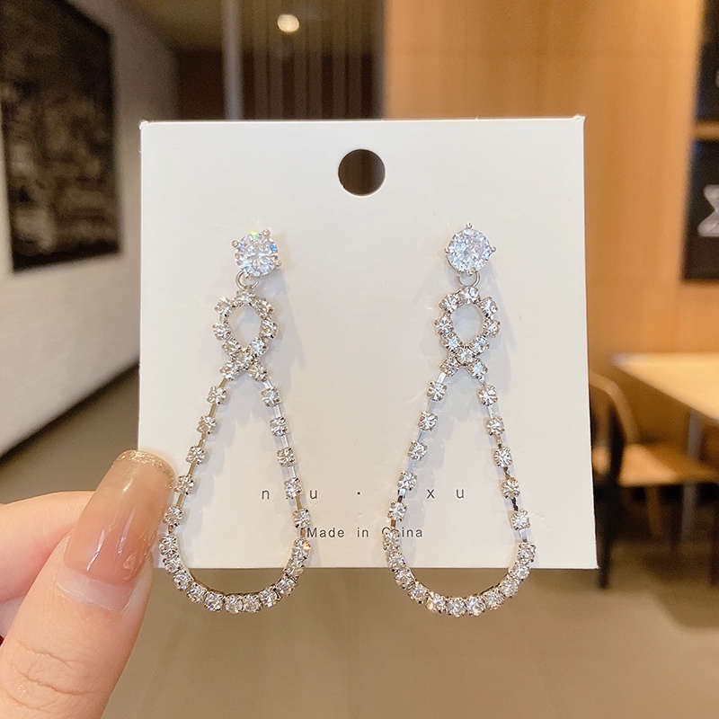 Bông tai ngọc trai nhỏ đơn giản và đơn giản thời trang mùa hè Hàn Quốc mới cho nữ