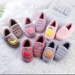 Giày bông hoa quả cho bé kèm ảnh thật.