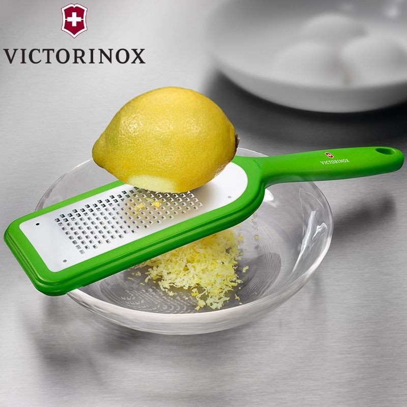 Bàn bào củ quả Victorinox cán nhựa có vỏ bảo vệ [Hàng Thụy Sỹ]