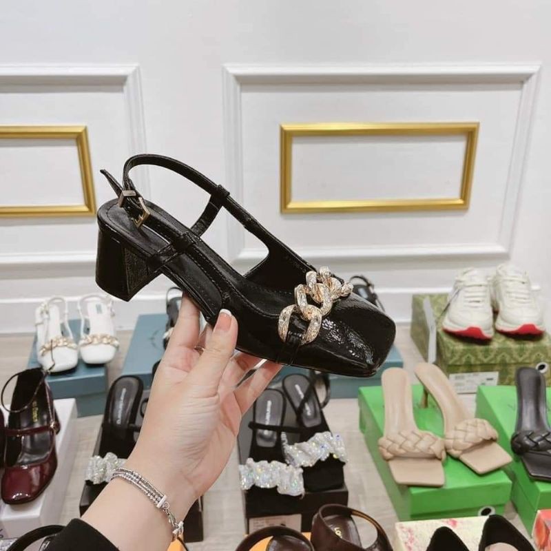 Sandal quai nữ hở gót đế vuông 7 phân phối dây xích