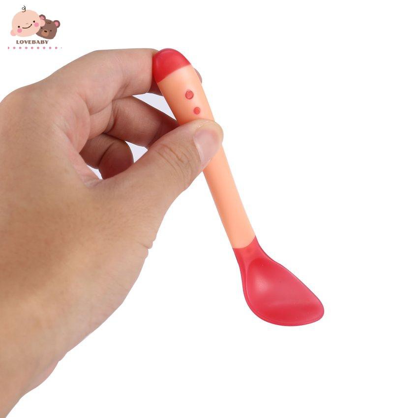 Muỗng và nĩa cách nhiệt bằng silicon cho trẻ ăn dặm