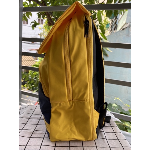 Balo laptop American Tourister màu vàng