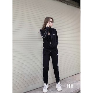 SN748 - BỘ UMI NỮ KHOÁ MÀU ĐEN CHẠY VIỀN TRẮNG BALENCIA