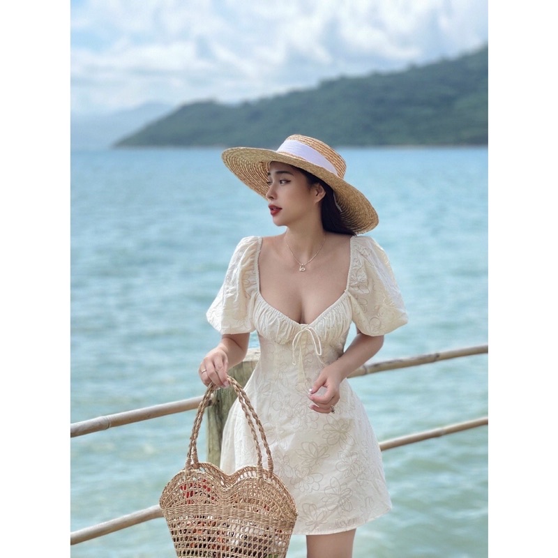 Đầm Váy Xô Thêu Hoa Nhún Ngực Tay Bồng Mặc Đi Chơi Du Lịch
