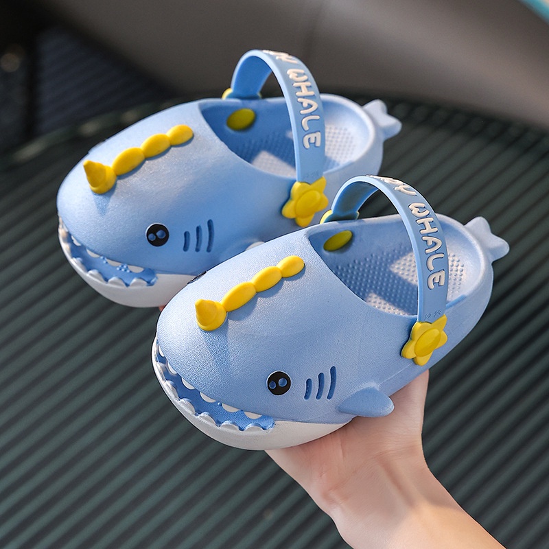 Dép crocs Chống Trượt Hình Cá Mập Cho Bé 1-8 Tuổi Đi Biển