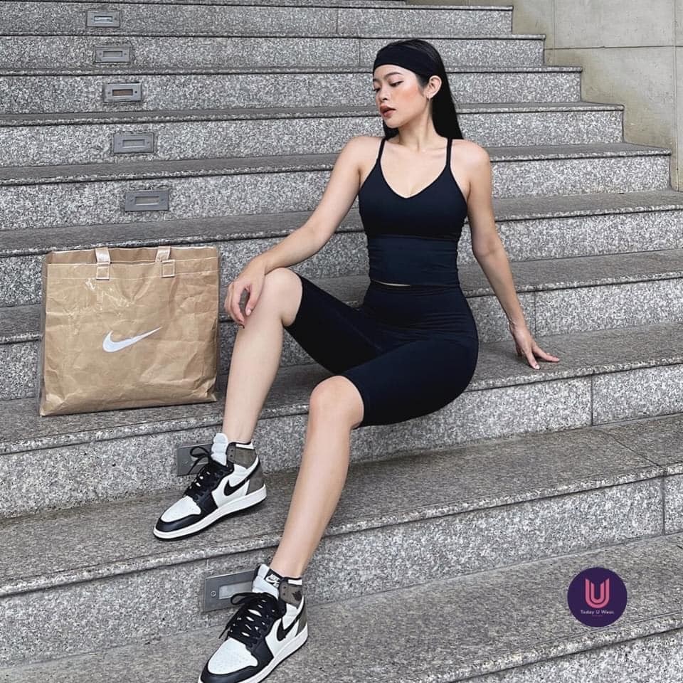 Quần legging lửng xuất dư Spalding, form trẻ trung, năng động, quyến rũ | BigBuy360 - bigbuy360.vn