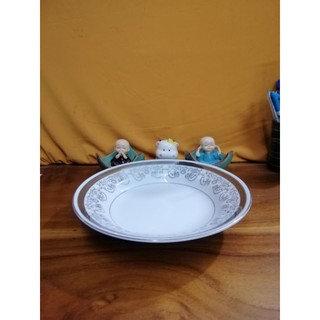 Dĩa sứ trắng lớn có viền