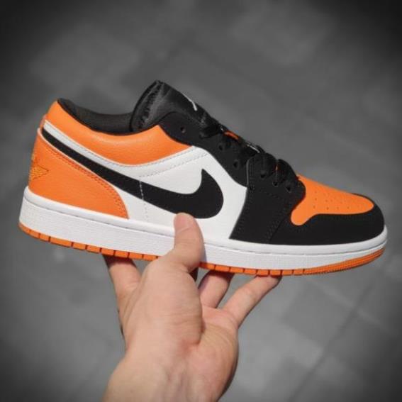 Giày Jordan 1 cổ thấp cam đen, Giày thể thao 𝐉𝐨𝐝𝐚𝐧 cam thấp cổ nam nữ Full Box Bill