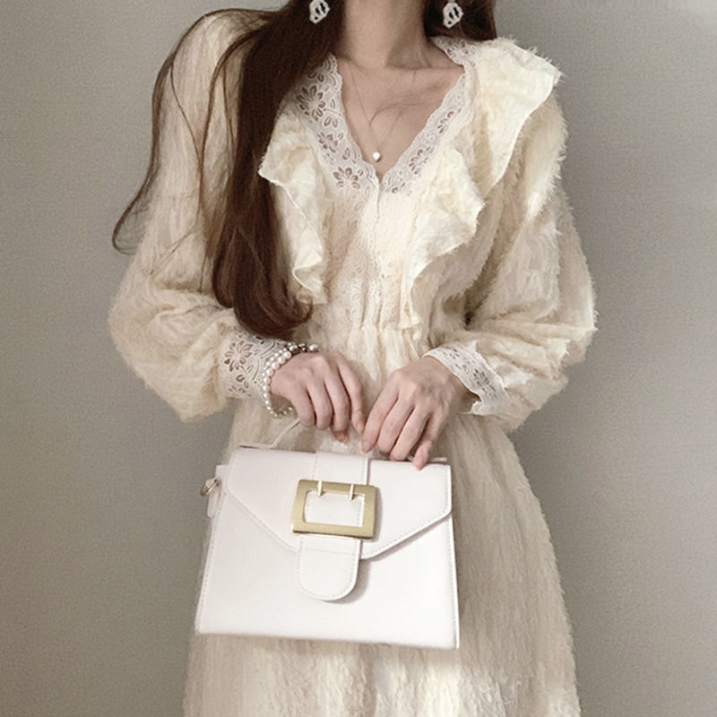 Korean-StylechicVintage Court Style ThinVCollar Contrast Color Lace Ruffled High Waist Dress Long Dress | BigBuy360 - bigbuy360.vn