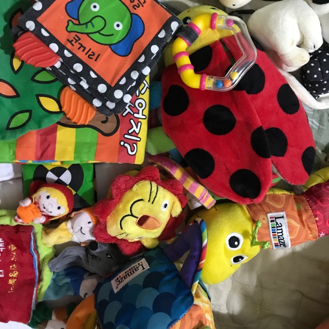 Set đồ chơi sách vải