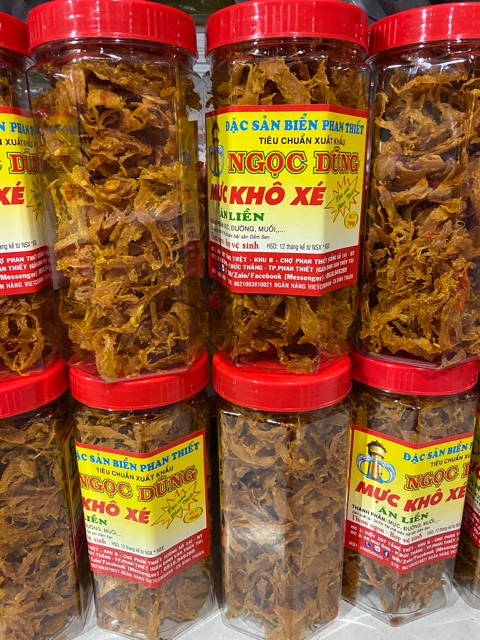 Mực Khô Xé Sợi ( ăn liền ) là món ăn ngon của shop Đặc Sản Biển Phan Thiết NGỌC DŨNG; Hộp 200 gram. HSD 12 tháng