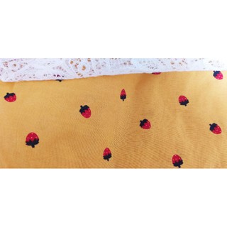 Vải linen màu vàng họa tiết trái dâu , khổ 1m4.