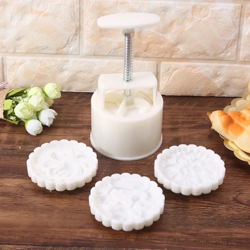 Khuôn trung thu lò xo 4 mặt hoa bướm 150g (M239)