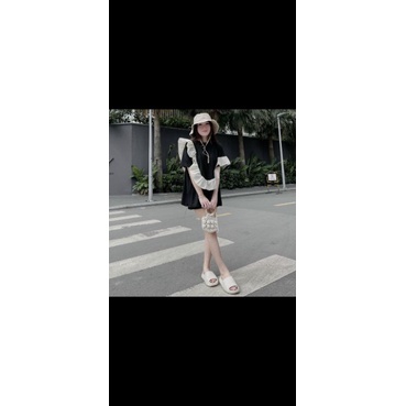Áo phông form rộng chắc chắn sẽ là một item không thể thiếu trong tủ đồ của mỗi cô gái hay chàng