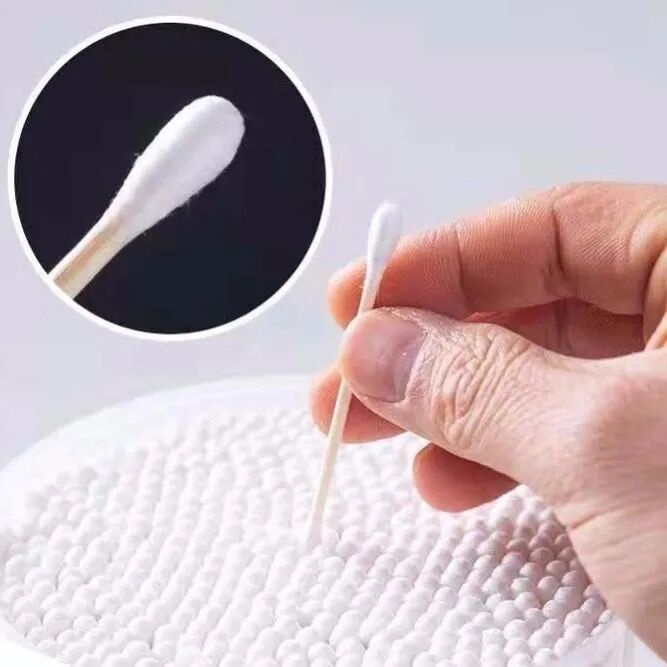 Bộ 100 tăm bông hai đầu thân gỗ tiện dụng vệ sinh tai mũi dành cho nữ