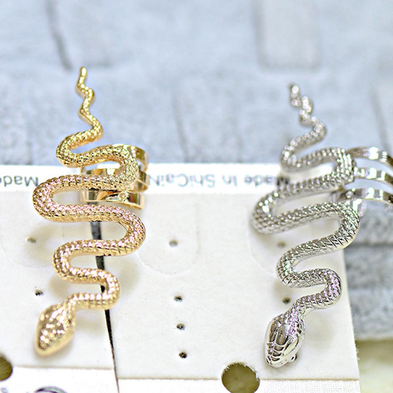 1 Khuyên Tai Hình Rắn Hổ Mang Phong Cách Punk Cổ Điển JP5