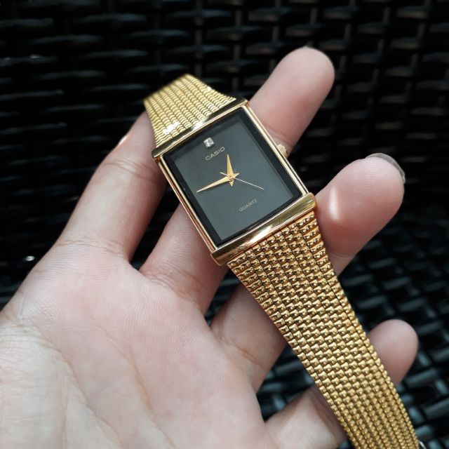 Đồng hồ nữ Casio mặt vuông