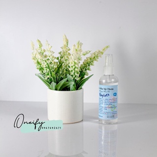 Tinh dầu xịt thơm quần áo Comfort 100ml