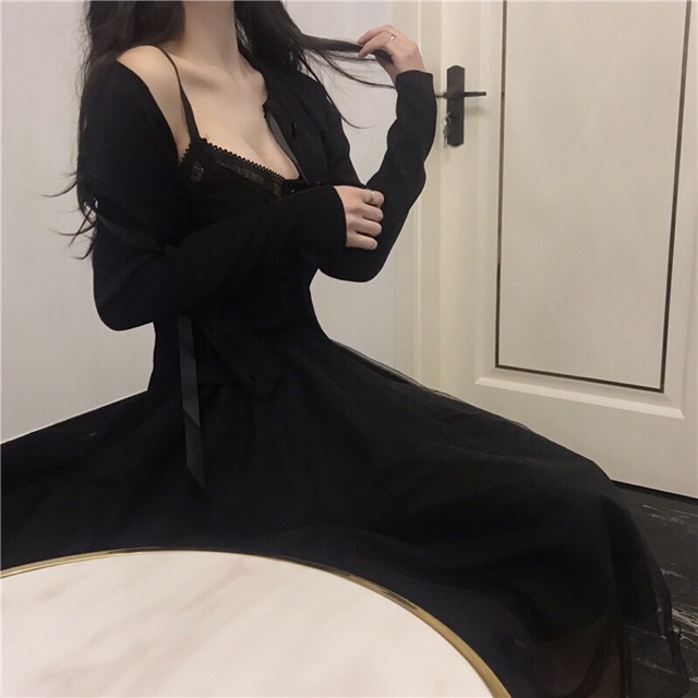 🔥CÓ SẴN || Đầm ren đen 2 dây style công chúa | BigBuy360 - bigbuy360.vn