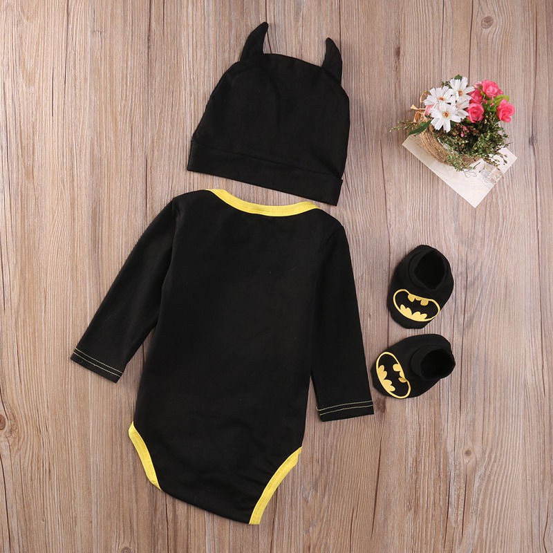 Bộ bodysuit tay ngắn kèm giày và nón dùng cosplay Batman đáng yêu cho bé trai