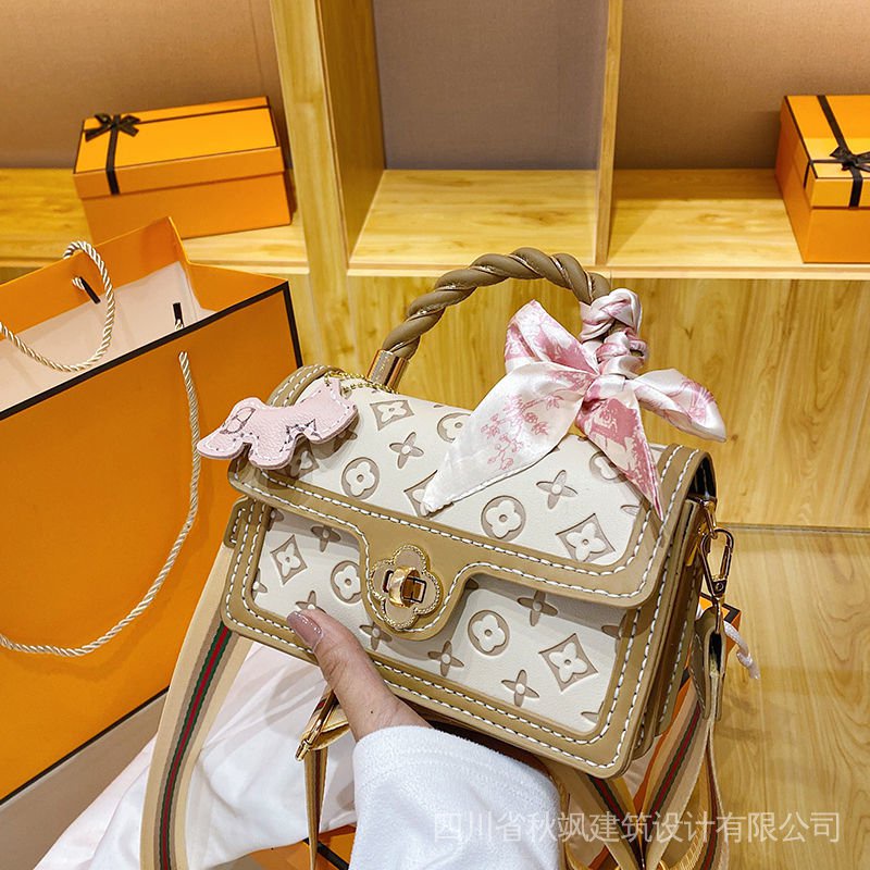 Túi Đeo Chéo Vai Đan Tay Thủ Công diy Có Hương Thơm Thời Thượng Cho Nữ Cqp3