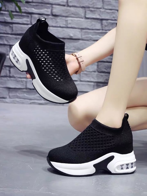 Giày thể thao đế độn 8,5cm