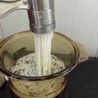 DỤNG CỤ LÀM BÚN TƯƠI - MÌ TRỨNG