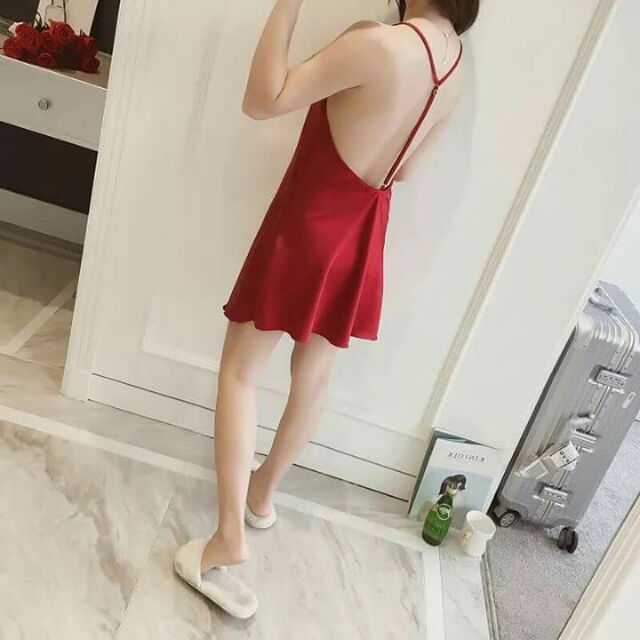 Váy ngủ 2 dây sexy hở lưng