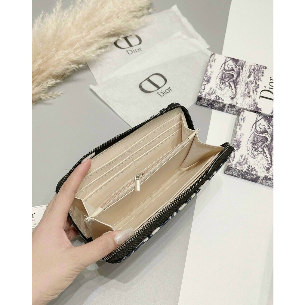 Ví cầm tay nữ christian fullbox in hoạ tiết thổ cẩm Freeship
