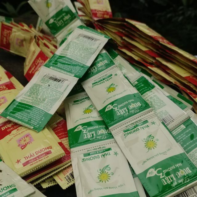 Dây 10 Gói 5ml Dầu Gội Dược Liệu Thái Dương 3 Hương Lá