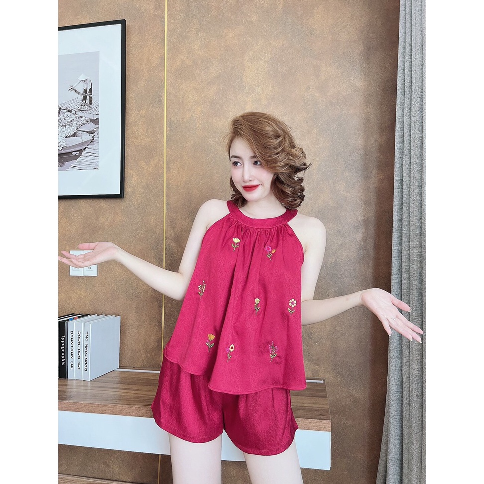 Đồ Bộ Nữ Mặc Nhà Quần Short + Áo Cổ Yếm Thêu Hoa Lụa Xước_Ngân Boutique Đồ Ngủ Pijama