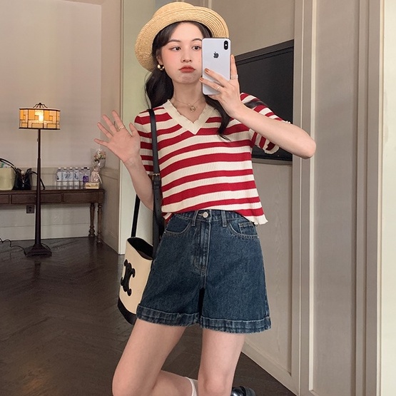 Áo Dệt Kim Tay Ngắn Cổ Chữ V Kẻ Sọc Ngang Trẻ Trung Hợp Thời Trang