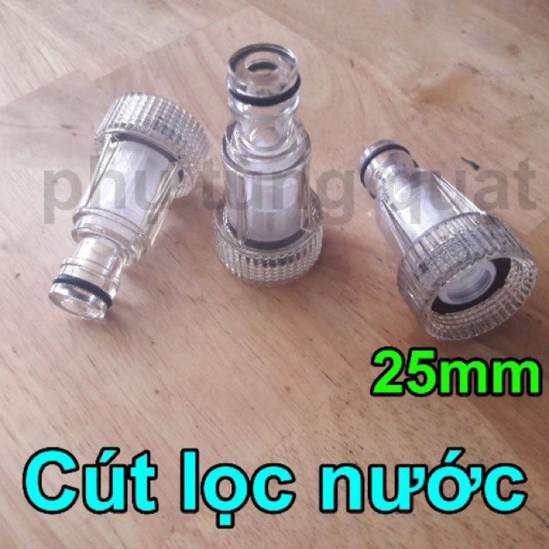 cút lọc nước nối với dây hut của máy rửa xe
