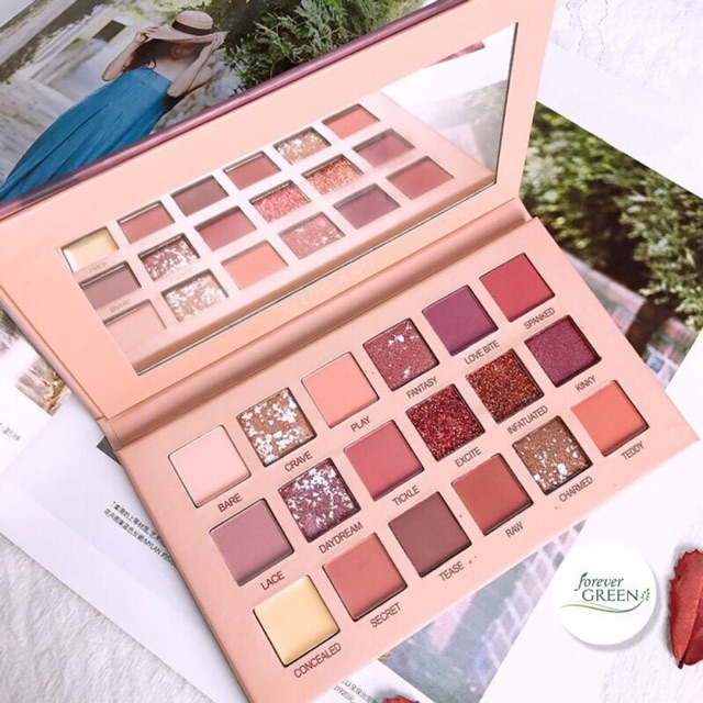 Phấn mắt moji