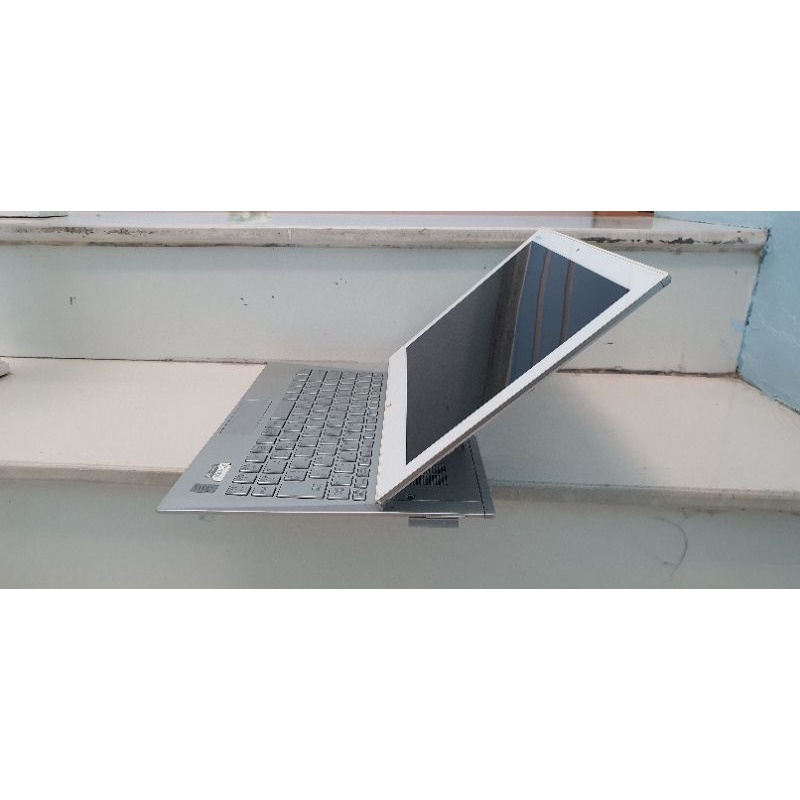 Laptop lai máy tính bảng Vaio Duo 13 trắng fullbox