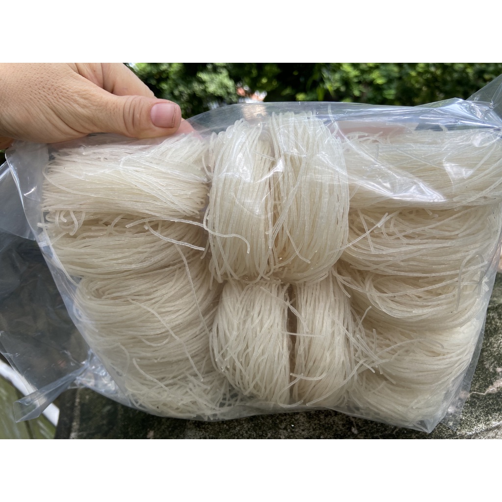 MỲ GẠO NẮM KHÔ HẬU NHUNG 800G