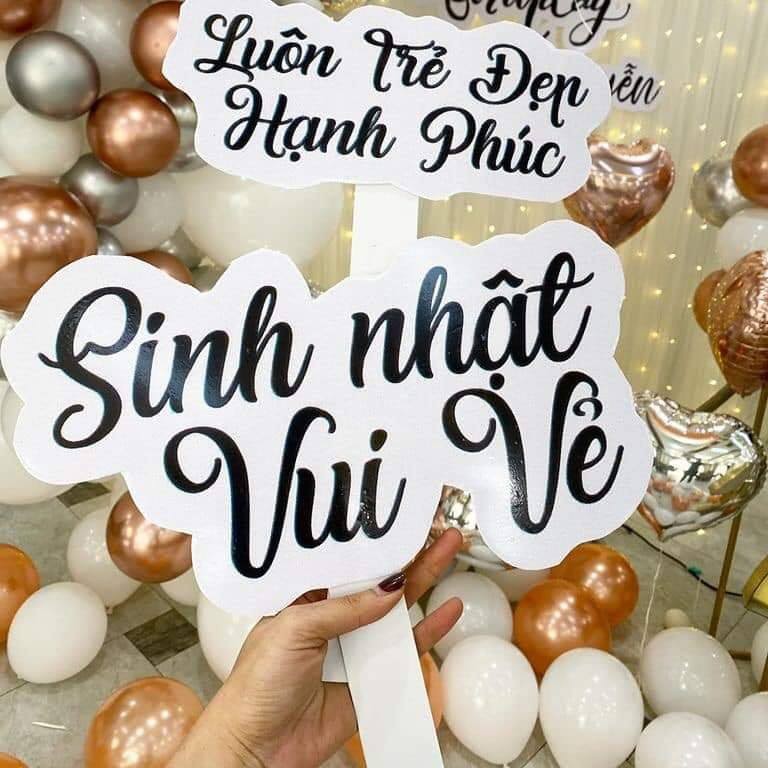 Hashtag cầm tay thiết kế sinh nhật rẻ đẹp phụ kiện chụp hình