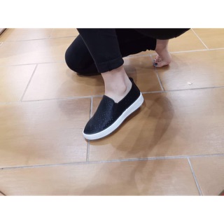 Giày slip on