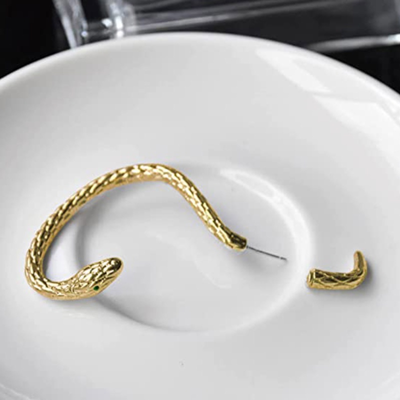 Khuyên Tai Hình Rắn Độc Đáo Cá Tính