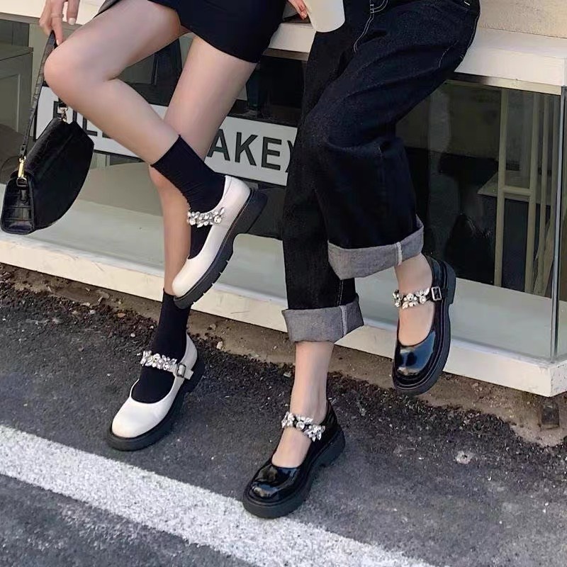 Giày Mary Jane đế mềm quai đính đá sang trọng phong cách Ulzzang Hàn Quốc hottrend