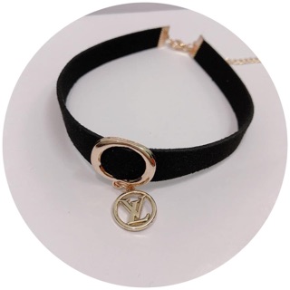 Chocker tag LV cá tính