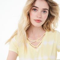Áo thun đan dây cổ tim VNXK