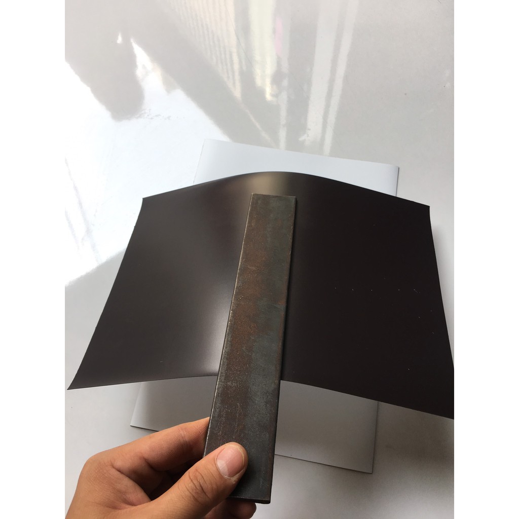 A4 dày 0.75mm nam châm dẻo phủ nhựa trắng, viết bảng được